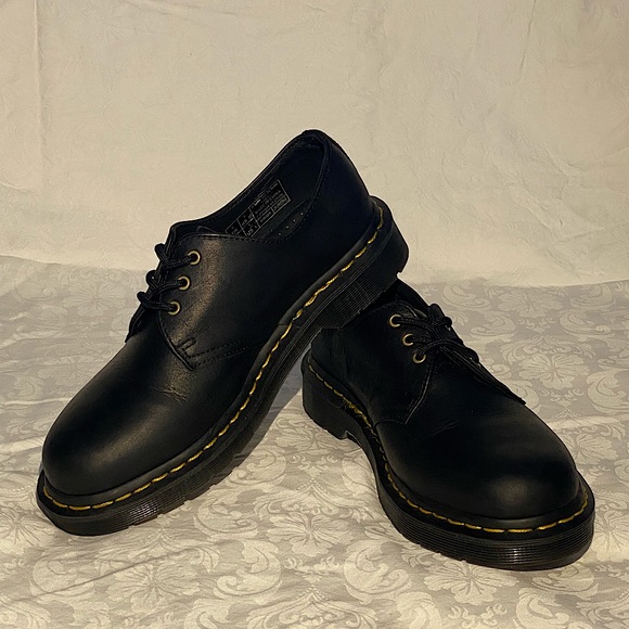 Dr. Martens | Shoes | Doc Marten 461 